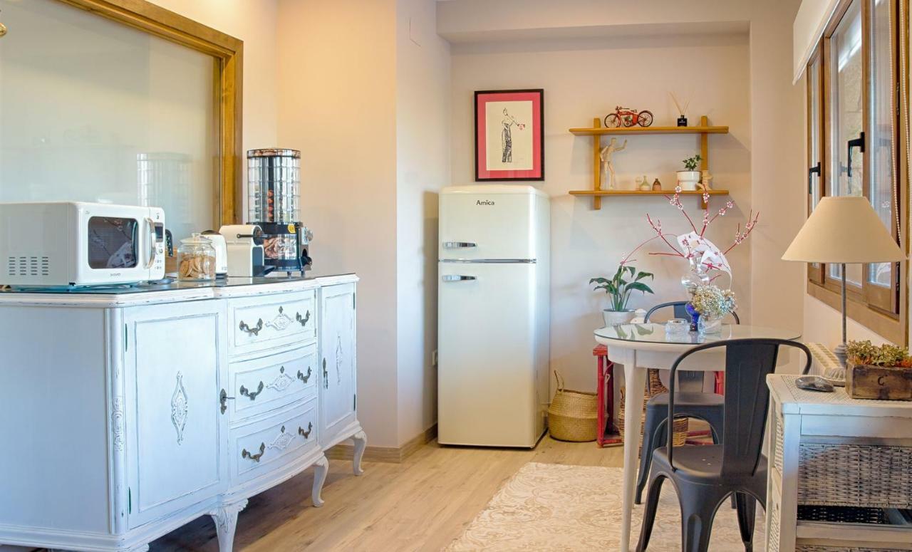 Sabina Hotel Аренас де Сан Педро Екстериор снимка